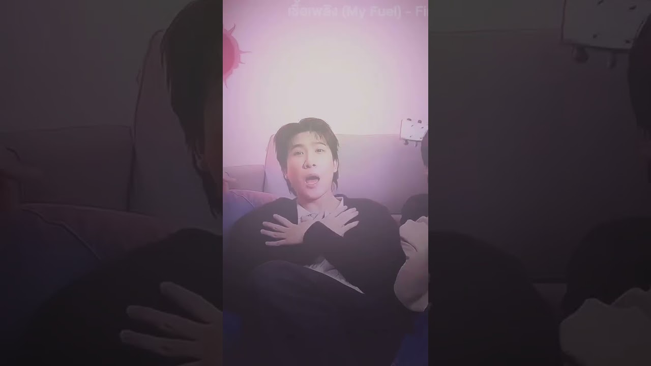 First only want to sit with his baby khao 🥰💖 