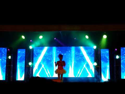 宝贝天使(佩翠) 《 雨中的女郎 》