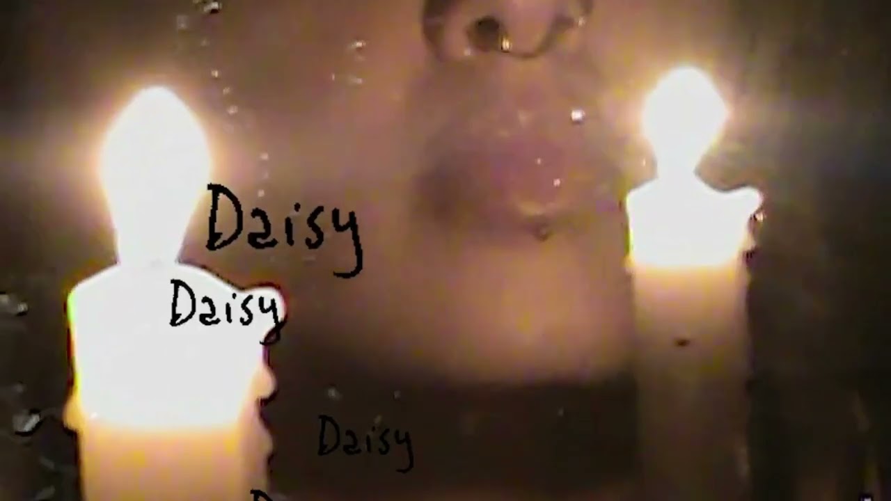 Guarda VOIID - 'Daisy' (Official Audio) su YouTube Guarda VOIID - 'Daisy' (Official Audio) su YouTube