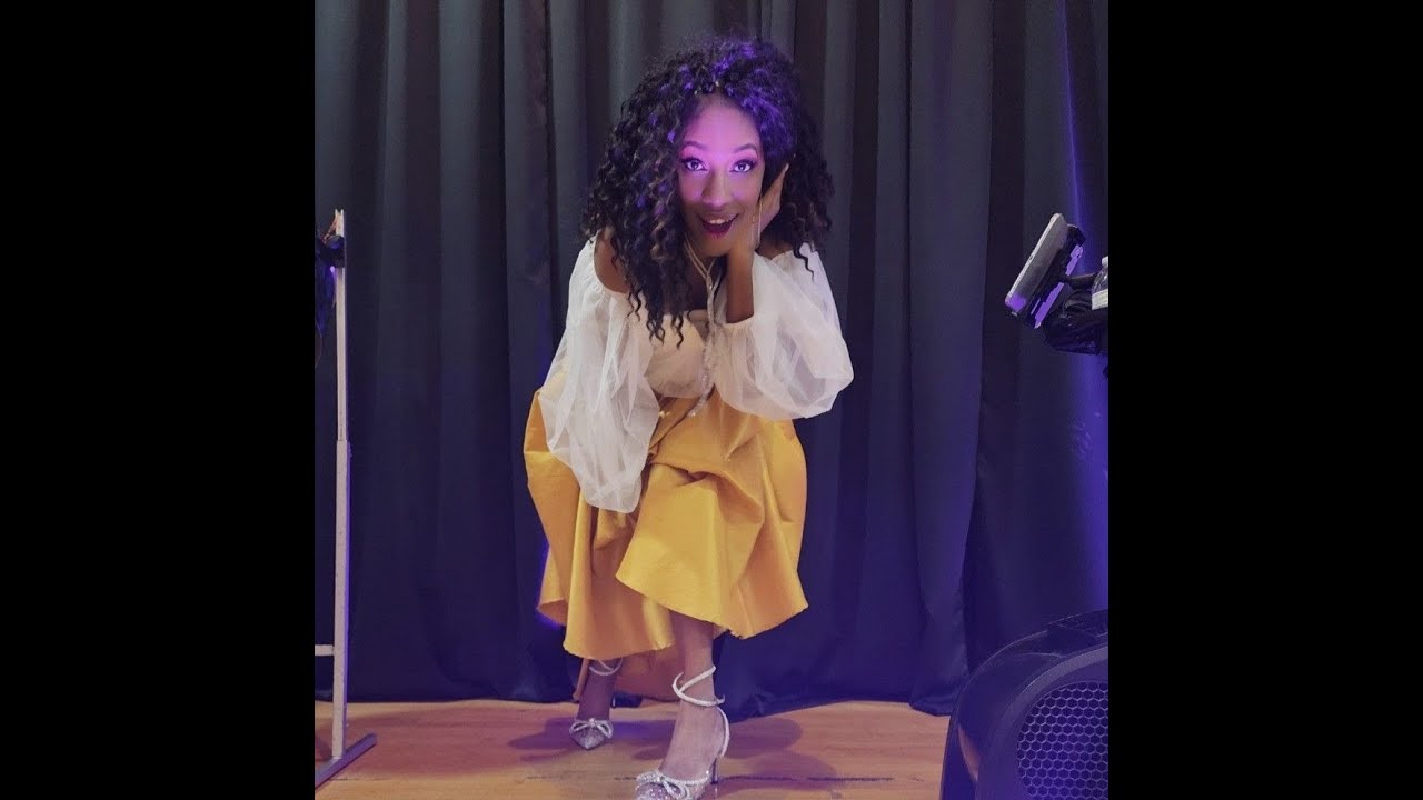 🎤 Athenia | AtheniaMH — Singer | Songwriter | Live Performamce - Cover Journey