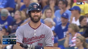 MIN@KC: Mauer collects four hits against the Royals