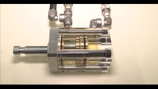 冷却とエア抜きの自動化を実現した作動油自動循環シリンダ