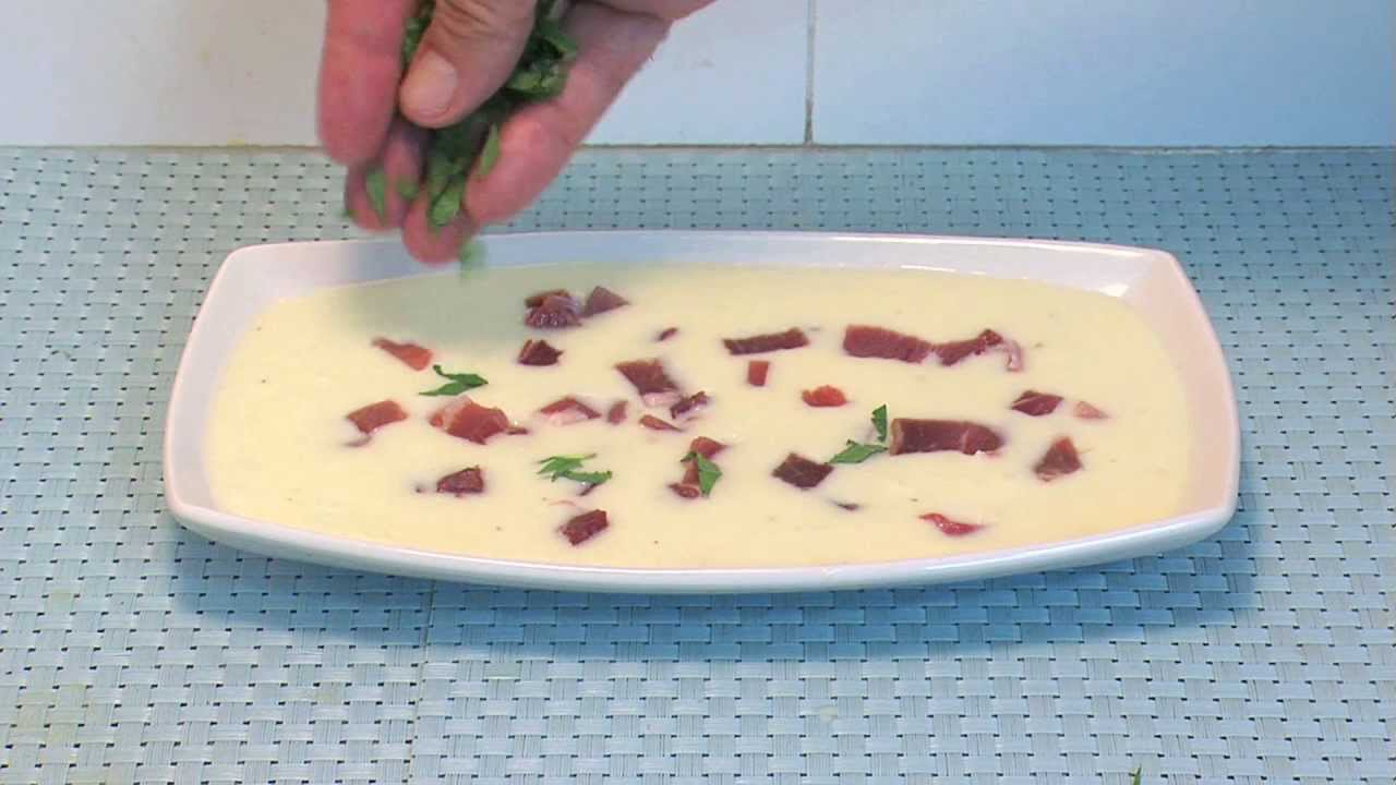 Sopa de melón con jamón