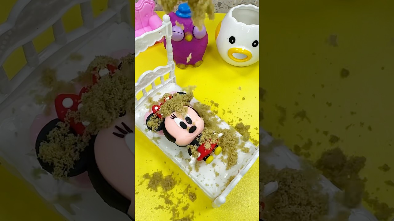 🦋Minnie Mouse Bubble Bath Fun 🫣🤯🤭