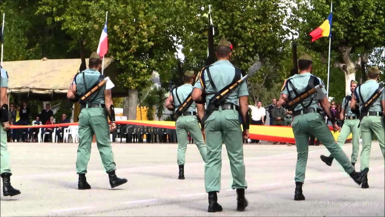 Exhibición Banda de Guerra y Escuadras de Gastadores.
