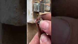 Only the best electricians know this wiring trick #ElectricianTips #ElectricalSkills #WorkshopHack