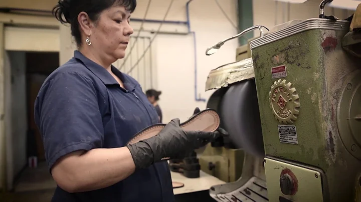 Beckett Simonon - Interview with Gloria, Sole Maker