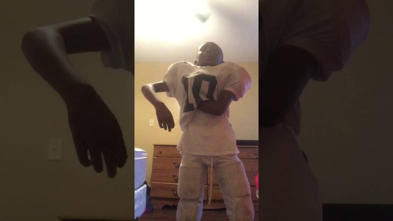 How to put your football gear on YouTube