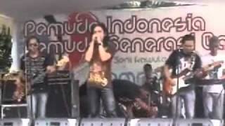 LOCHNESS band indonesia ROXITA