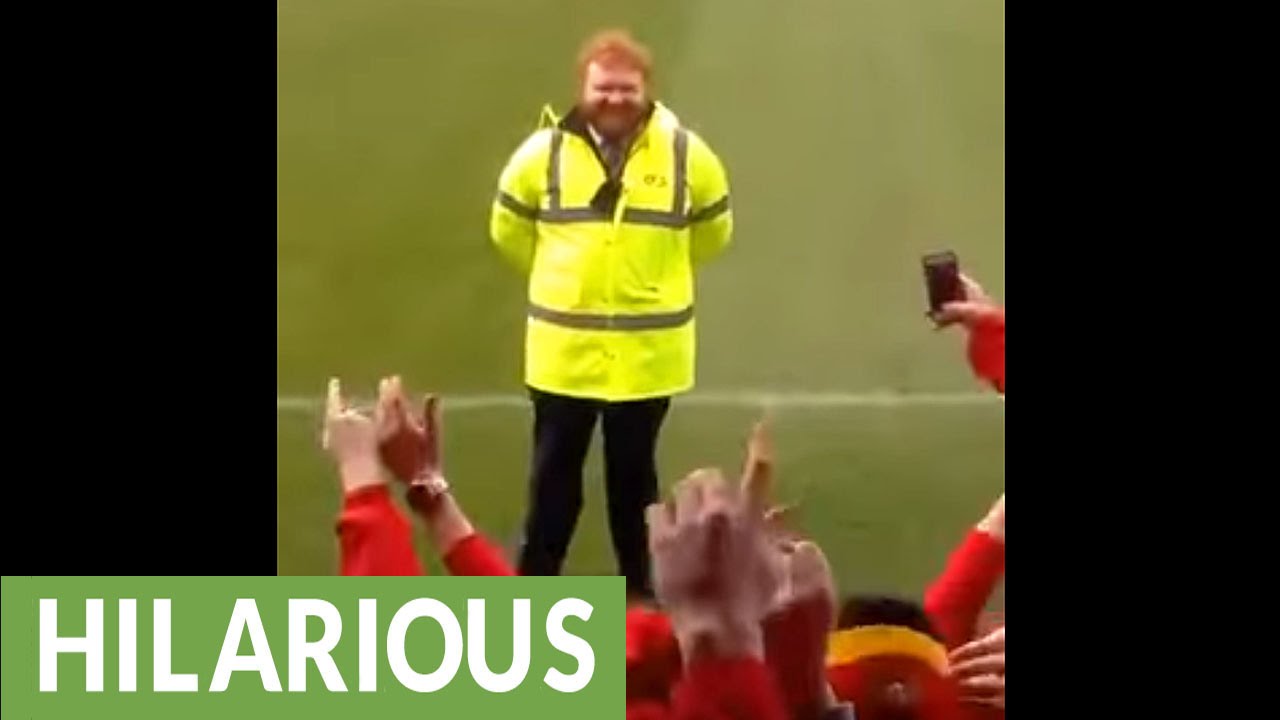 Rugby fans hilariously serenade Ed Sheeran look-alike