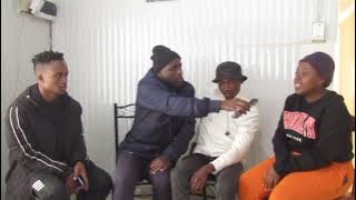 Ezomphakathi, EP 8 : Umngani nentombi yakhe bathi akangayenzi i DNA ekubeni evele ebasola.