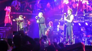 Take That - Pray (3Arena Dublin 09/05/15)