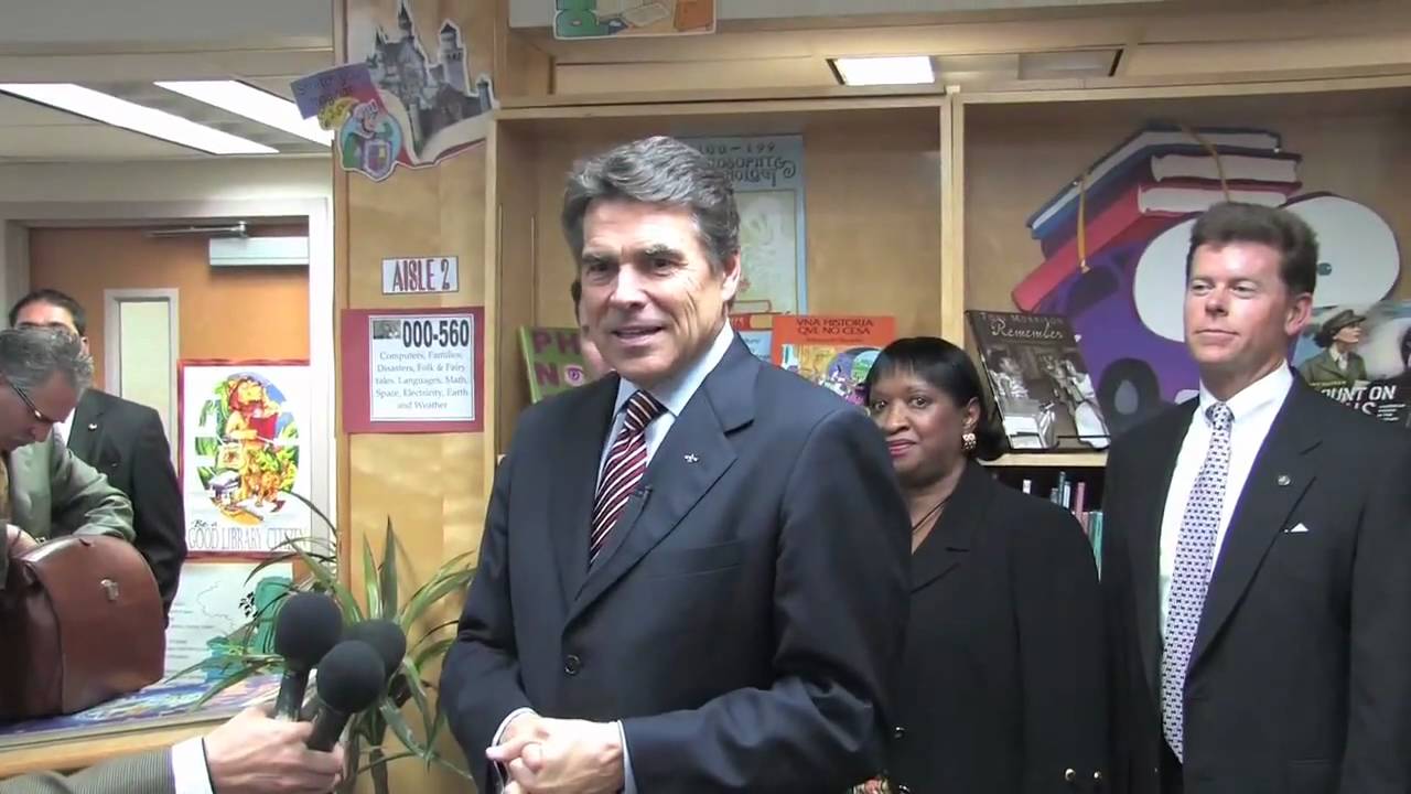 Gov Perry at Cornelius Elementary School