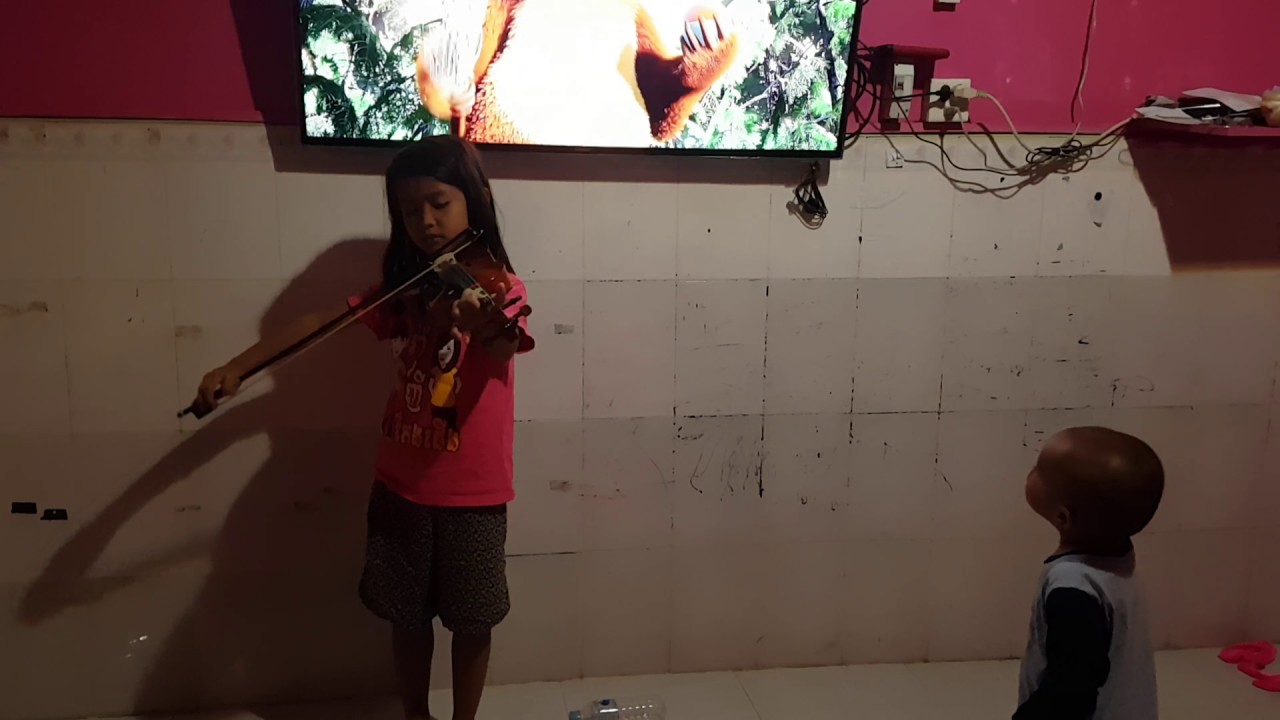 Violin beginning lesson - YouTube
