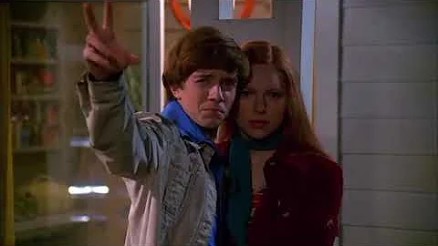 Eric and Donna dances to Fernando  1x7. That 70s S...