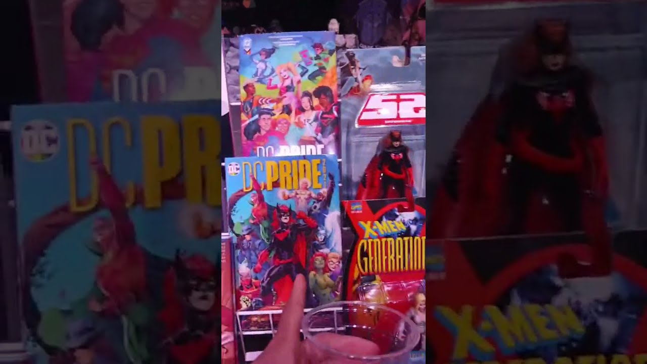 Looking at cool local art and costumes at Cazi Con