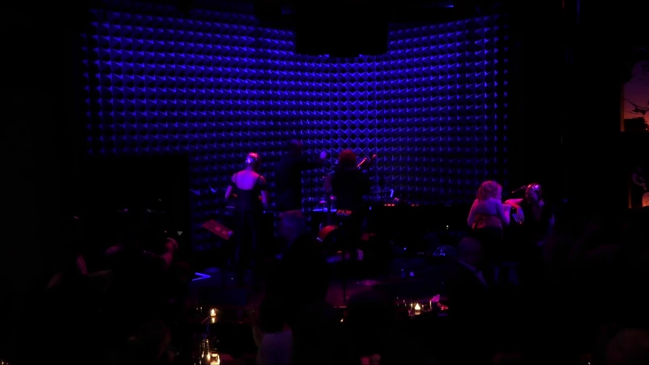 Unisex Salon with Kenyon Phillips