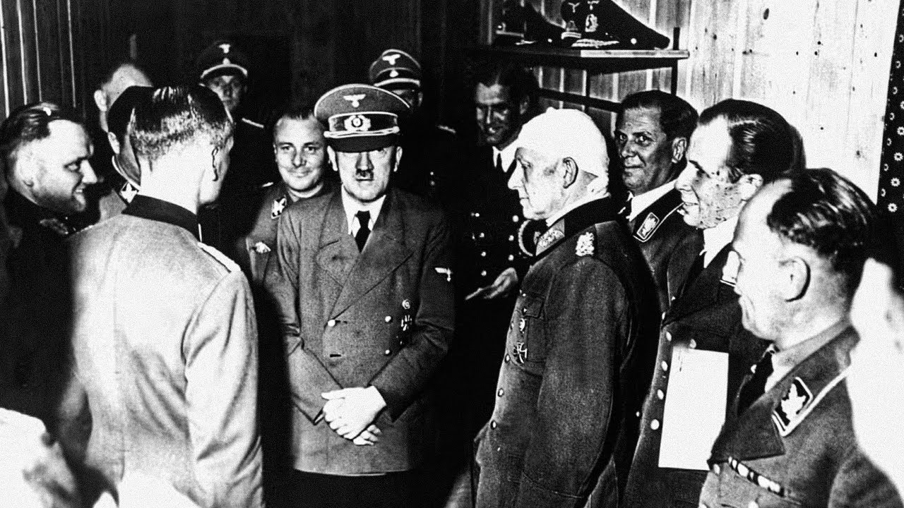 Как одна ложь заставила Гитлера сражаться до конца — взгляд изнутри на заблуждение, которое разру...