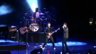 greyson chance live in manila - light up the dark (HD)