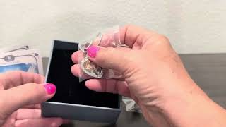 Fanery Sue Customized Photo Urn Necklace for Ashes, Personalized Ashes Necklaces with Picture Inside