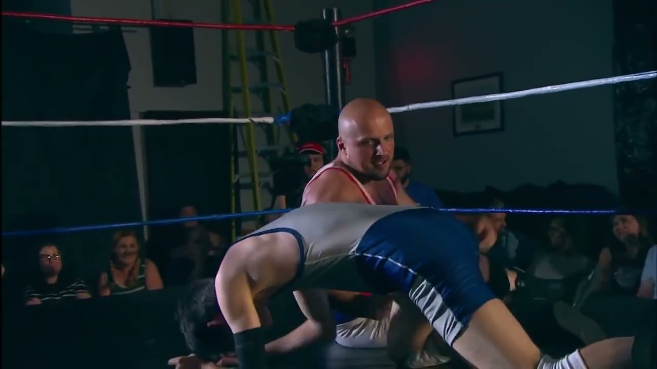 Joey Allen vs Sammy Sierra - 365 Pro Wrestling - July 8th 2022 @ The Red Chevron, Guelph