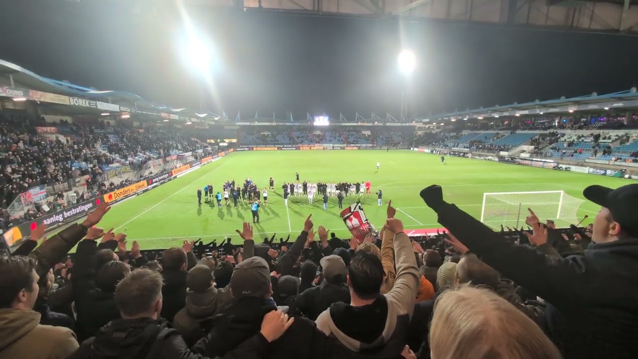 Willem II - Vitesse: Einde van de wedstrijd 