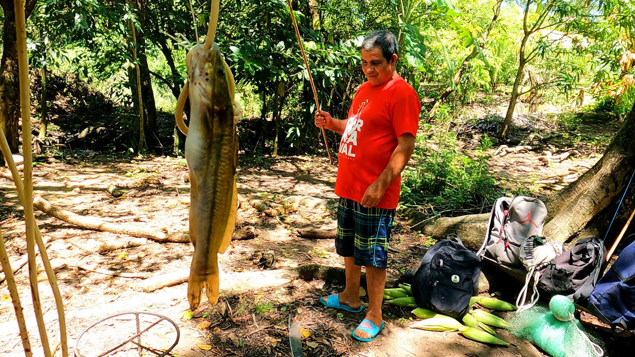 EL MEJOR PESCADOR DEL MUNDO! PESCA UN BAGRE GIGANTE CON ANZUELO YouTube