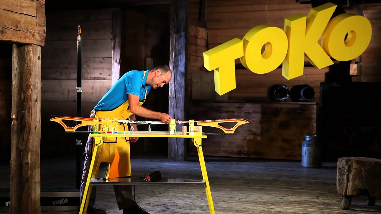 AUFTRAGEN VON KLISTER IN DER GRIPZONE - トコワックス（TOKO WAX