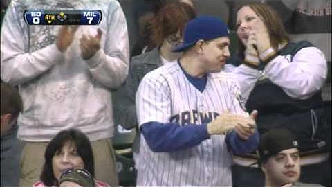 2011/05/10 Lucroy lines an RBI double