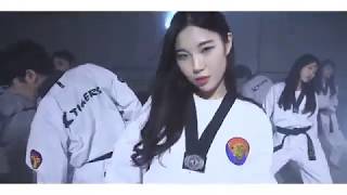 MOMOLAND모모랜드   BBoom BBoom뿜뿜 K Tigers ver