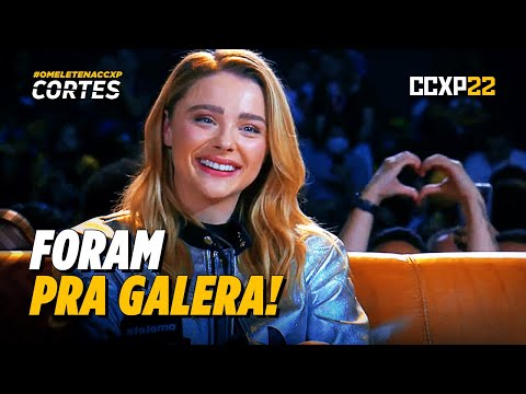 PERIPHERALS AT #CCXP22: CHLOË GRACE MORETZ AND LISA JOY GO TO THE CROWD |Omelete CUTS| #OmeleteAt...