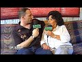 Capture de la vidéo “Queen Of Rockabilly”Wanda Jackson & Eric Blair Talk Elvis 2006