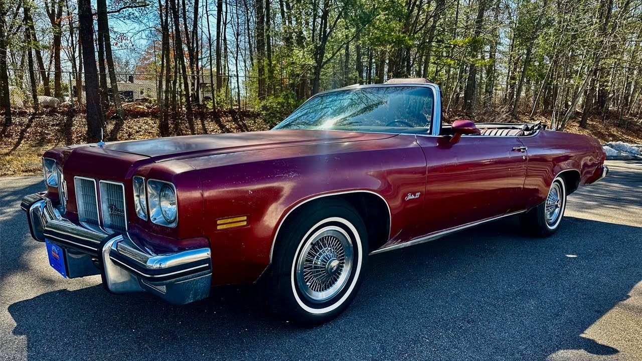 1975 Oldsmobile Delta 88 Royal Convertible