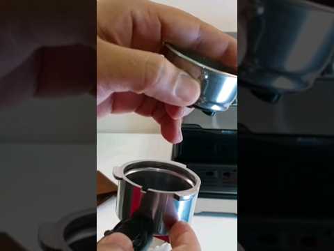 طريقة تركيب قمع الاستخلاص بورتافلتر لماكينة القهوة ايست من نون 
