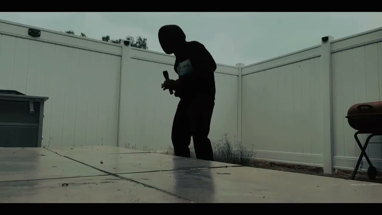 Marshmello x Jonas Brothers- Leave Before You Love Me (Official Music Video)