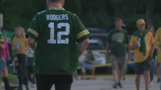 Packers fans tailgate for home opener for the first time in nearly two years