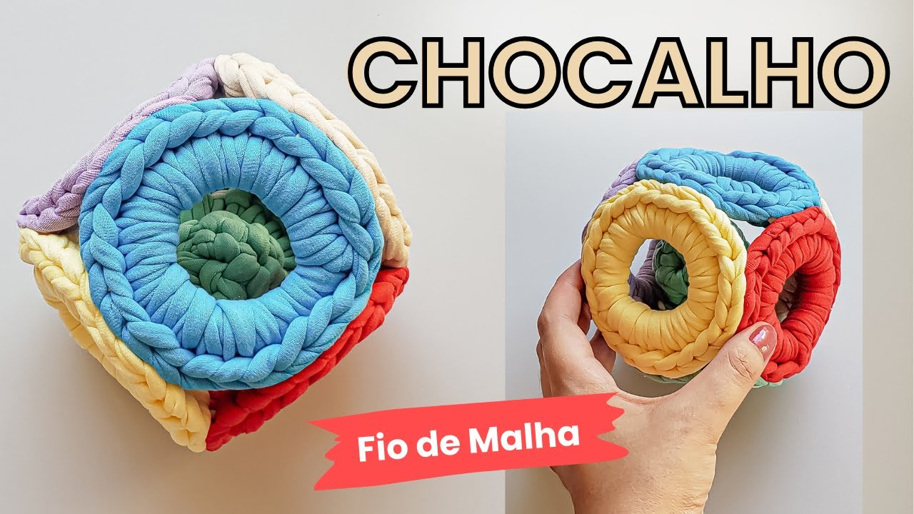 BRINQUEDO DE CROCHÊ FÁCIL E RÁPIDO! Chocalho Sensorial com Fio de Malha para Estimular os Bebês