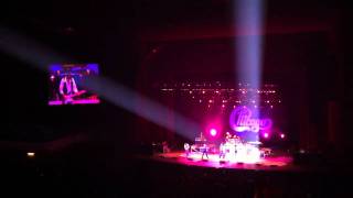 [Auditorio Nacional] Chicago - Along Comes A Woman