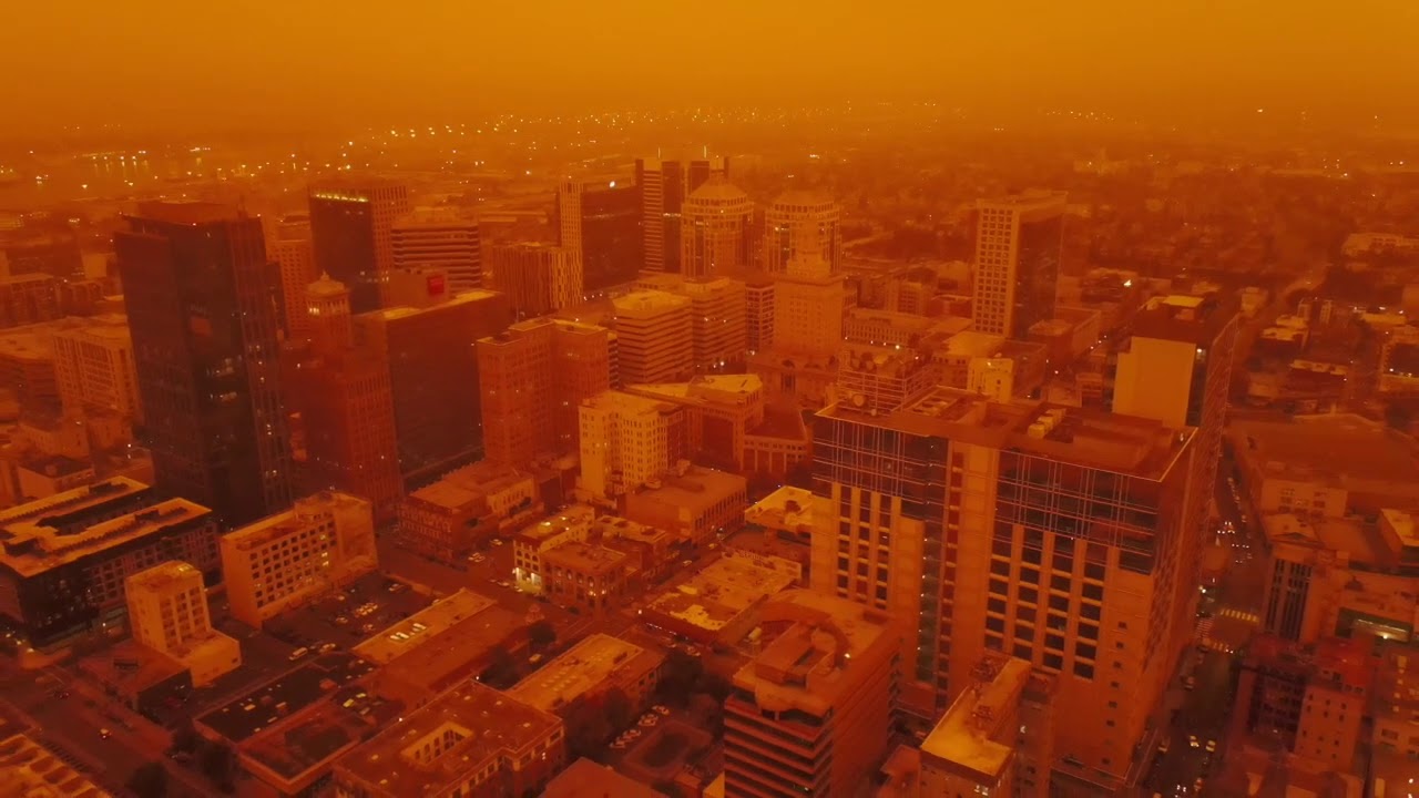 Oakland Disappears in Orange Haze as Wildfire Smoke Envelops Bay Area