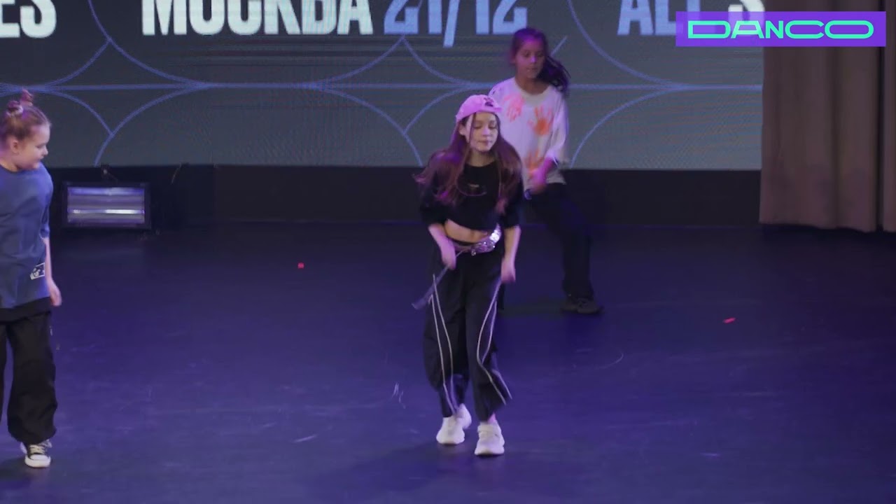 Группа Street dance, педагог-хореограф Кирилл Акирман