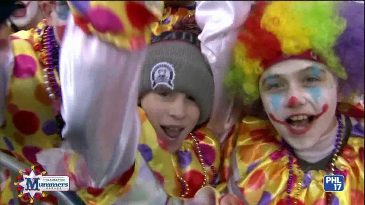 Mummers 2021 Parade of the Decade 13 - Wench Brigades