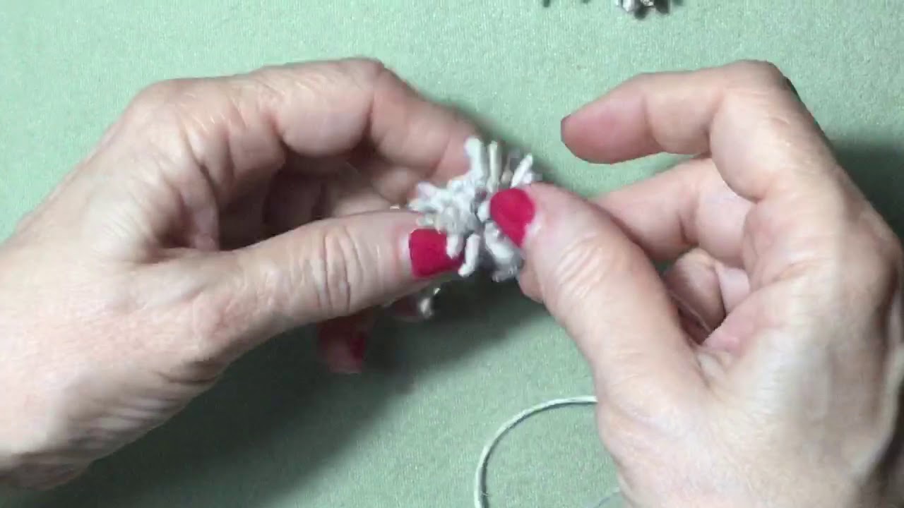 Nappa con il nodo francescano terza parte il montaggio