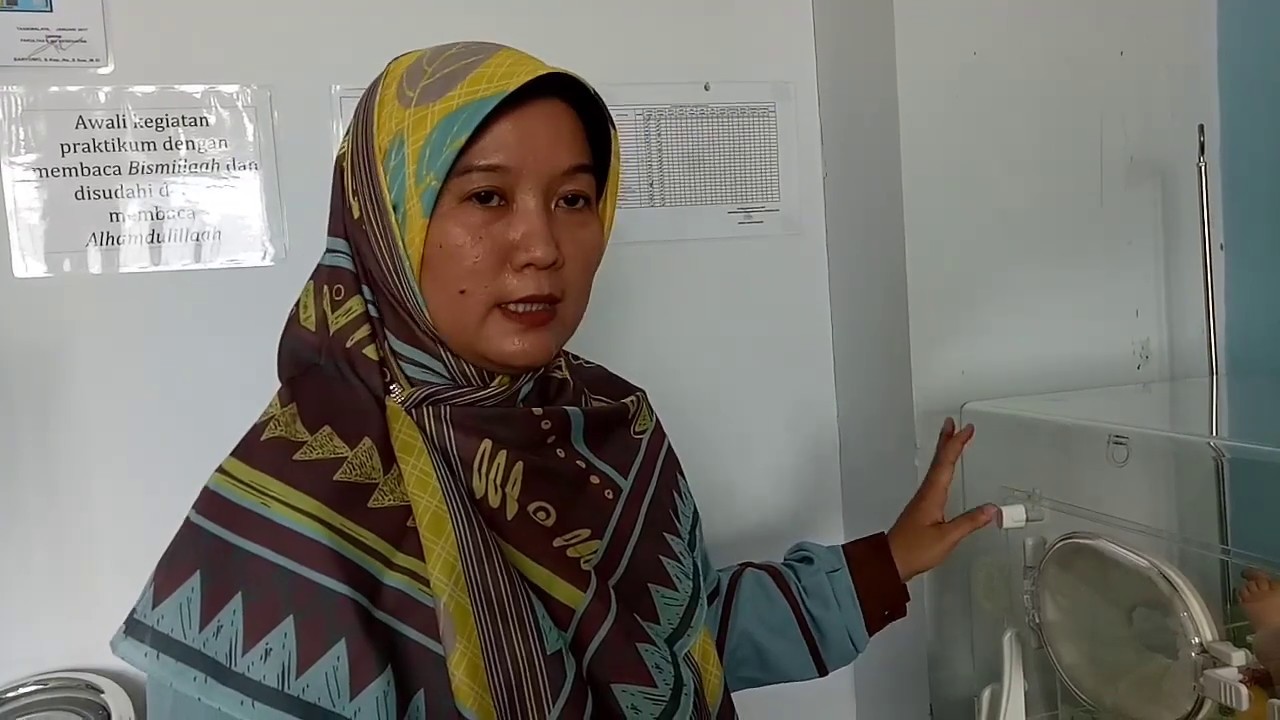 Perawatan bayi pada inkubator - Universitas Muhammadiyah Tasikmalaya
