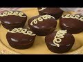 Homemade Hostess Cupcakes Recipe Demonstration - Joyofbaking.com