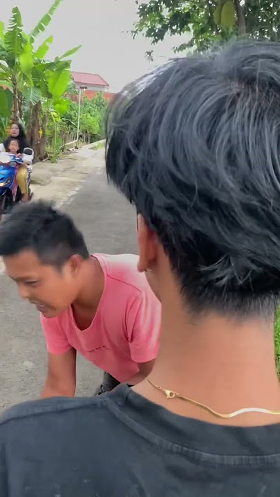 Jaga jarak aman!!!! #lucu #comedyngakak #funny #viralvideo #fyp #viralshorts