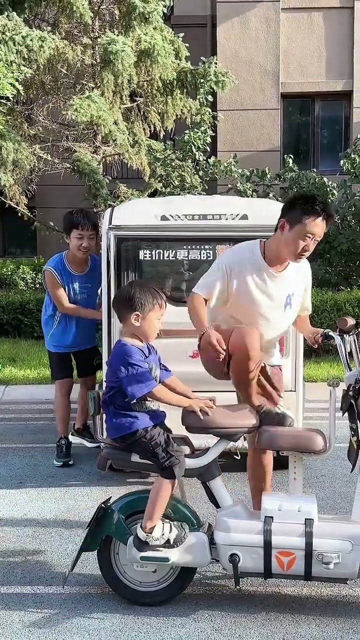 你俩出去玩不带我，幸亏我机智！#Cute baby#Cute#呆萌小米宝#聪明宝宝#萌娃