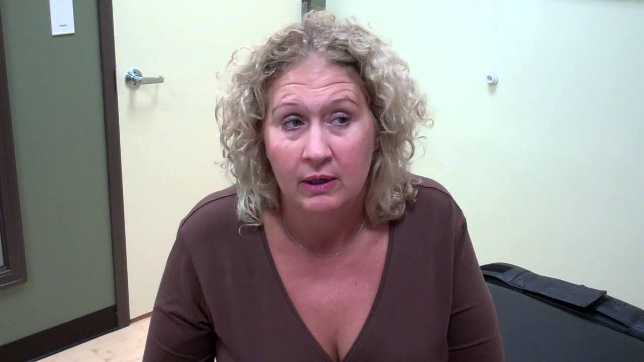 Hoffman Estates Chiropractor/Acupuncturist Helps with Chronic Neck Pain!