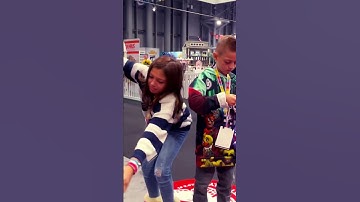 Learning YoYo tricks at the Duncan Toy Booth #toyfair2023