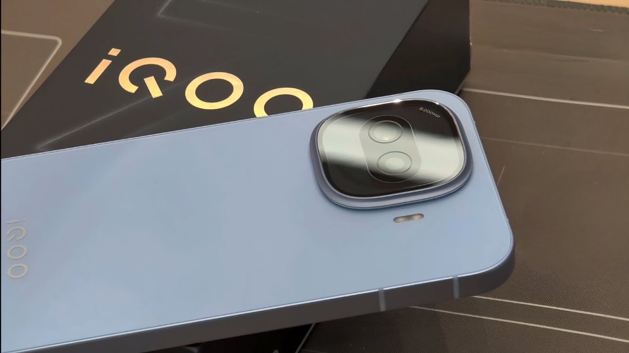 iQOO Z11 Turbo Hands-On 🚀 Is This the Best Budget Performance