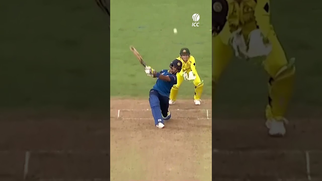 Straight Chamari Athapaththu sixes 6️⃣ 